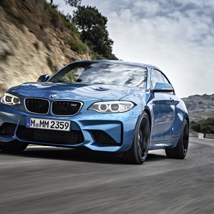 370-hp-bmw-m2-revealed-nibs-on-the-m4s-little-toe-photo-gallery_1